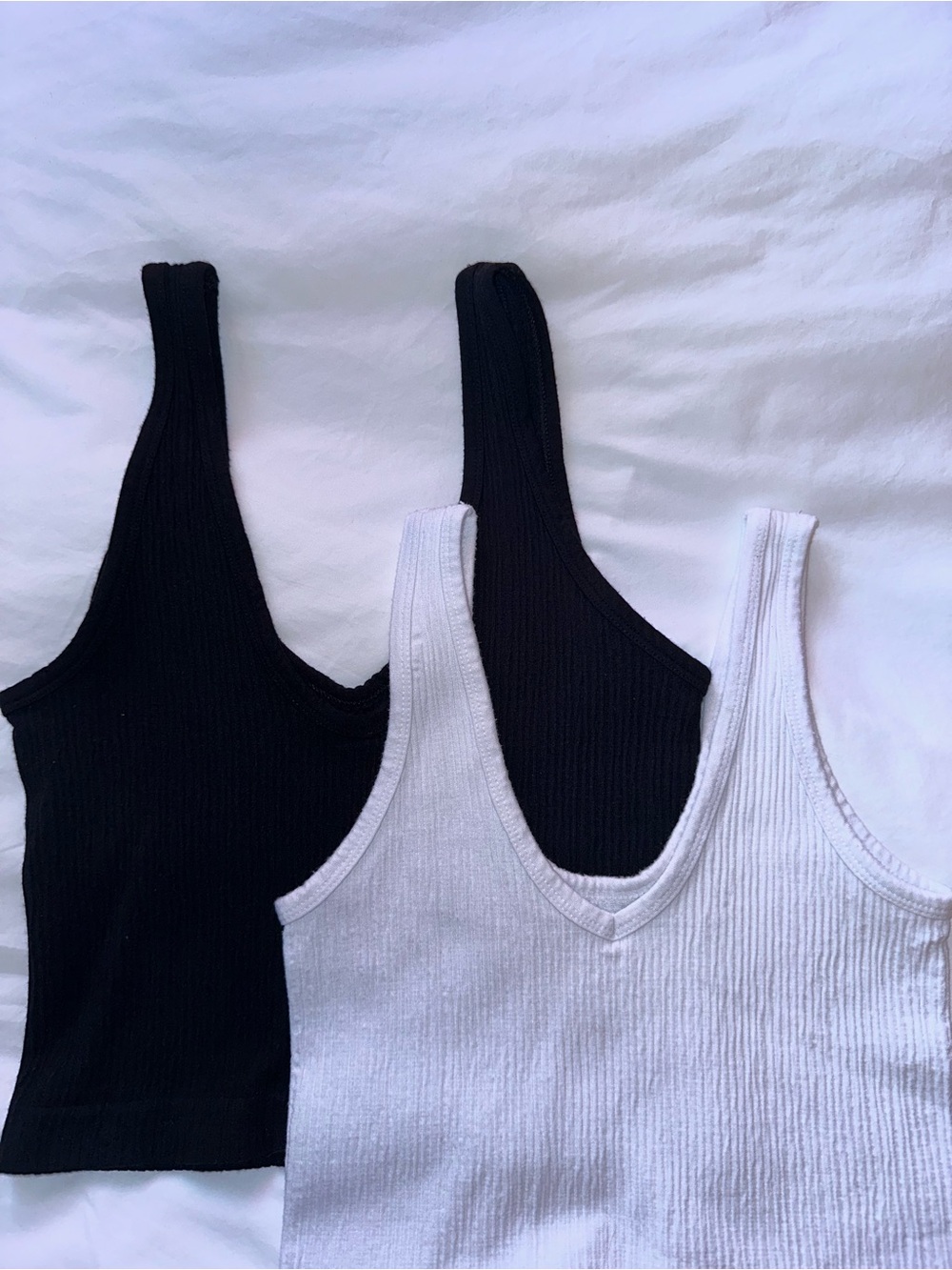 UO RIBBED V-NECK TANKS - BLACK AND WHITE